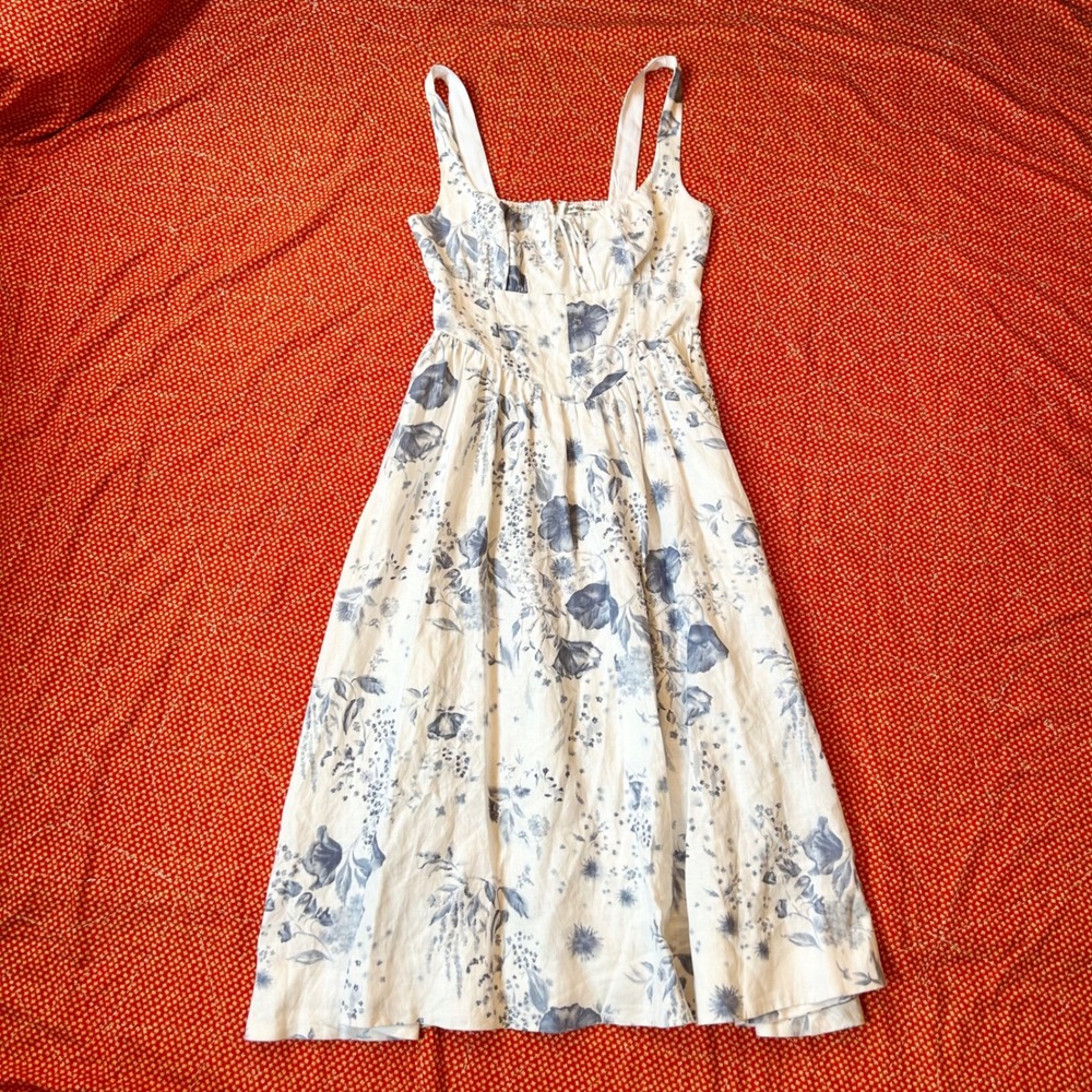 Reformation Balia White Blue Floral 100% Linen maxi Dress Size 10 Smocked Back